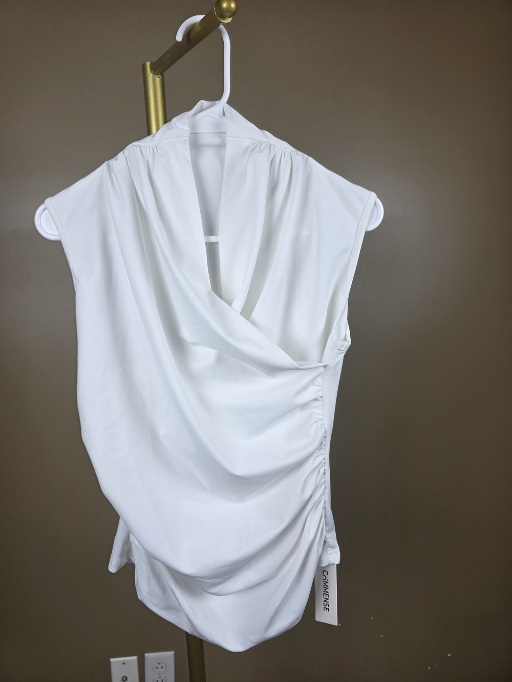 Cross Neck Ruched Fitted Tank Top - Picture 6 of 6